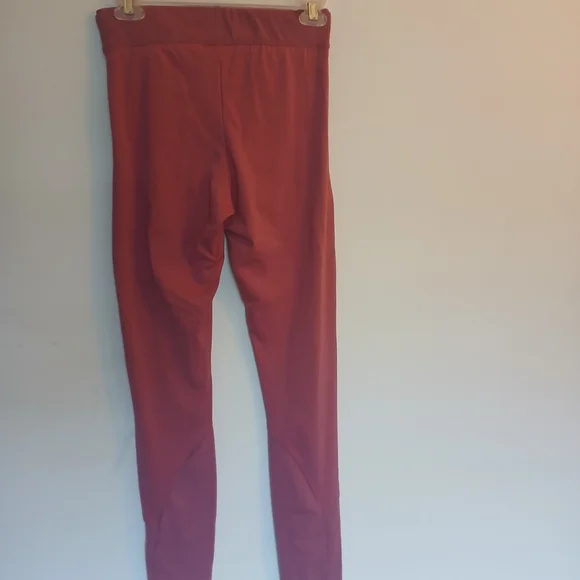 Guess Set Top/ Pants - Picture 9 of 11